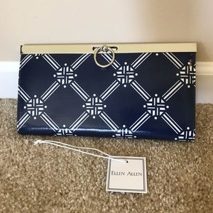 Ellen Allen Oxford clutch in navy blue